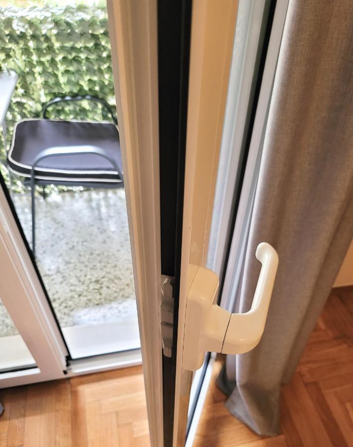 Best Vfm In Athens Apartment Exterior photo