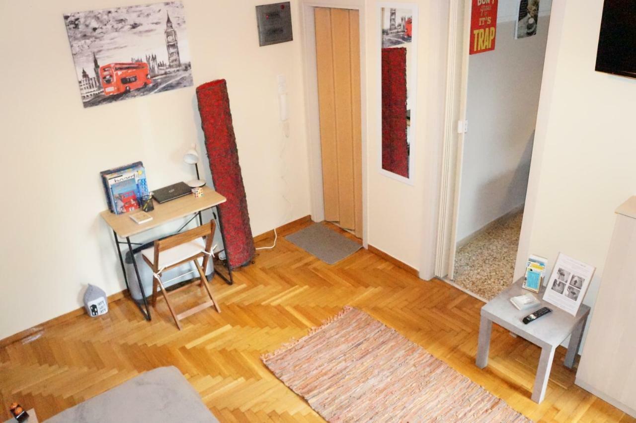 Best Vfm In Athens Apartment Exterior photo